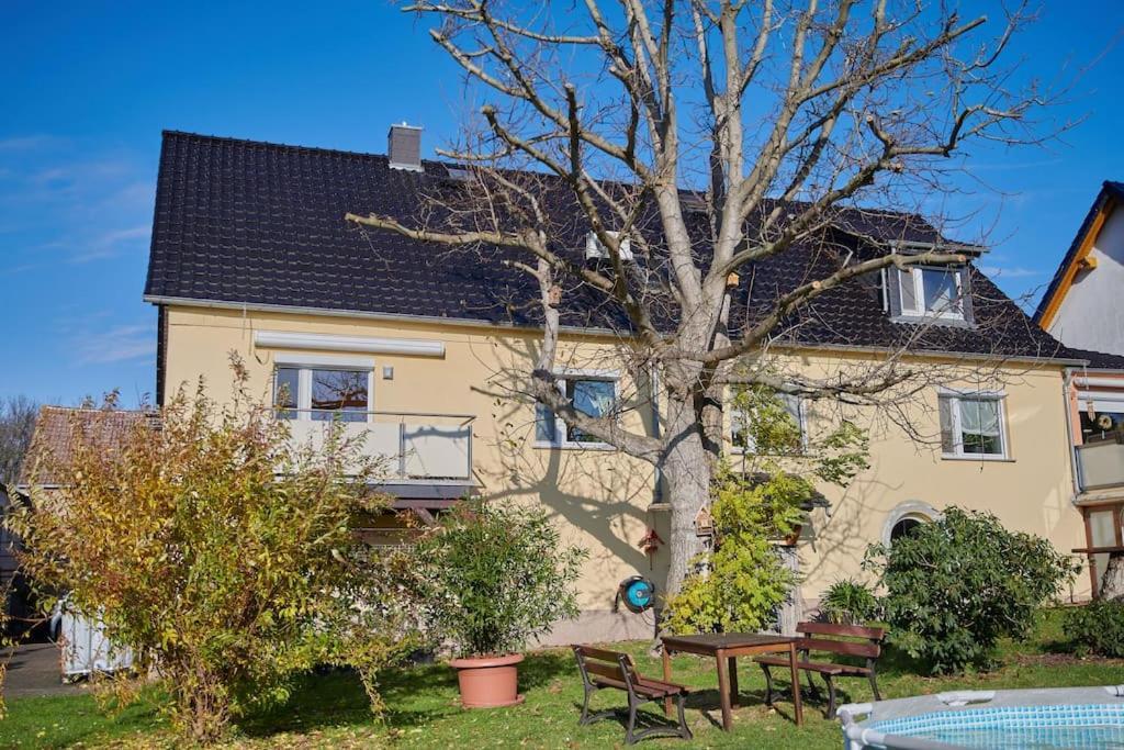 Gemuetliche Ferienwohnung In Laendlicher Lage Riesa Esterno foto