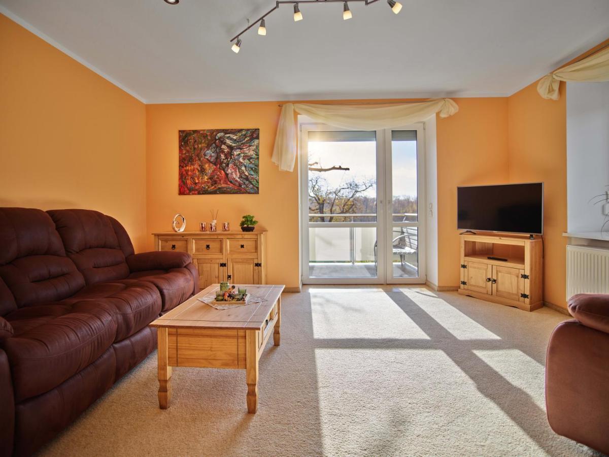 Gemuetliche Ferienwohnung In Laendlicher Lage Riesa Esterno foto