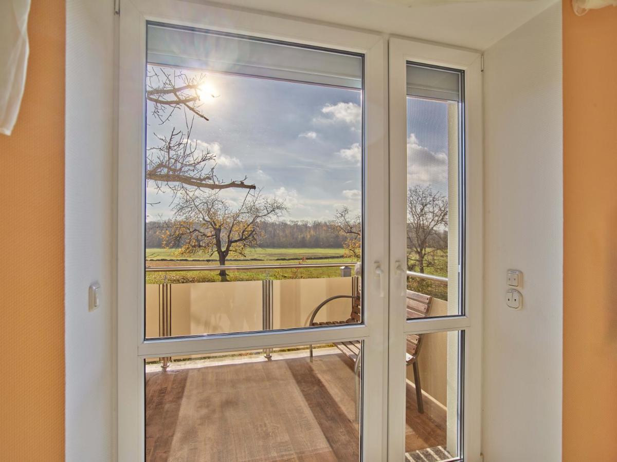 Gemuetliche Ferienwohnung In Laendlicher Lage Riesa Esterno foto
