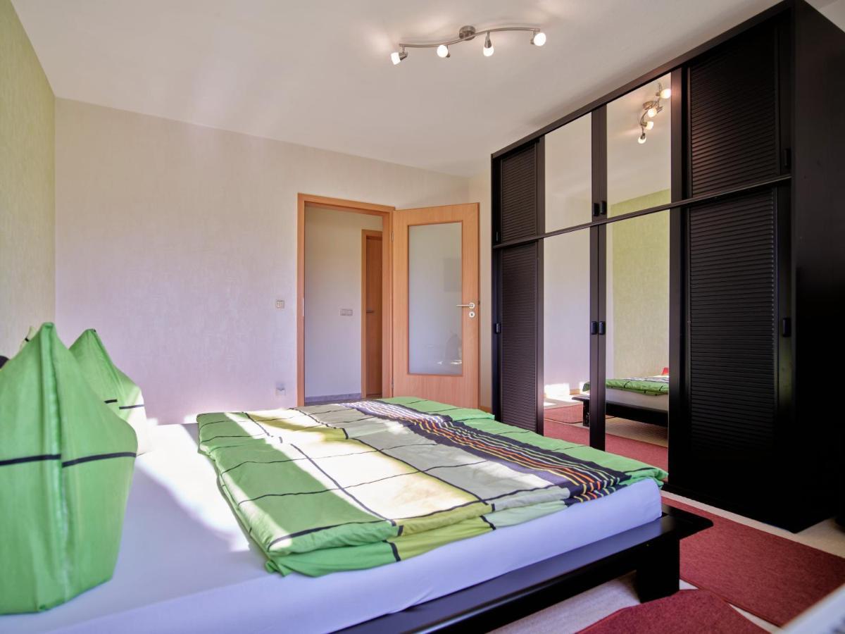 Gemuetliche Ferienwohnung In Laendlicher Lage Riesa Esterno foto